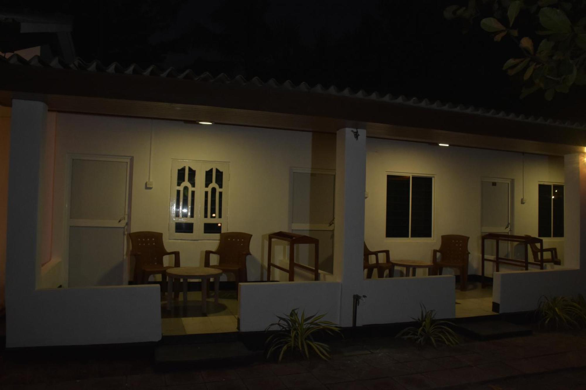 French Garden Regish Guest House 亭可马里 外观 照片